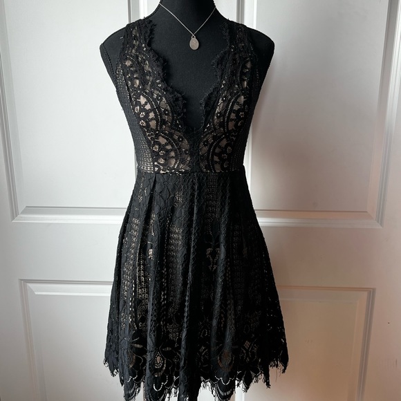 Banjul Mini Dress - Picture 4 of 6